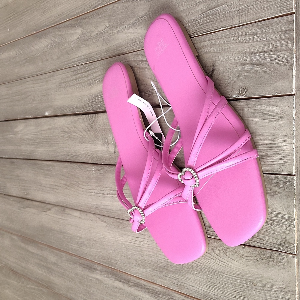 New Wild Fable Pink Women's Sandals W/Heart Embellishment Size 9 - Picture 6 of 9